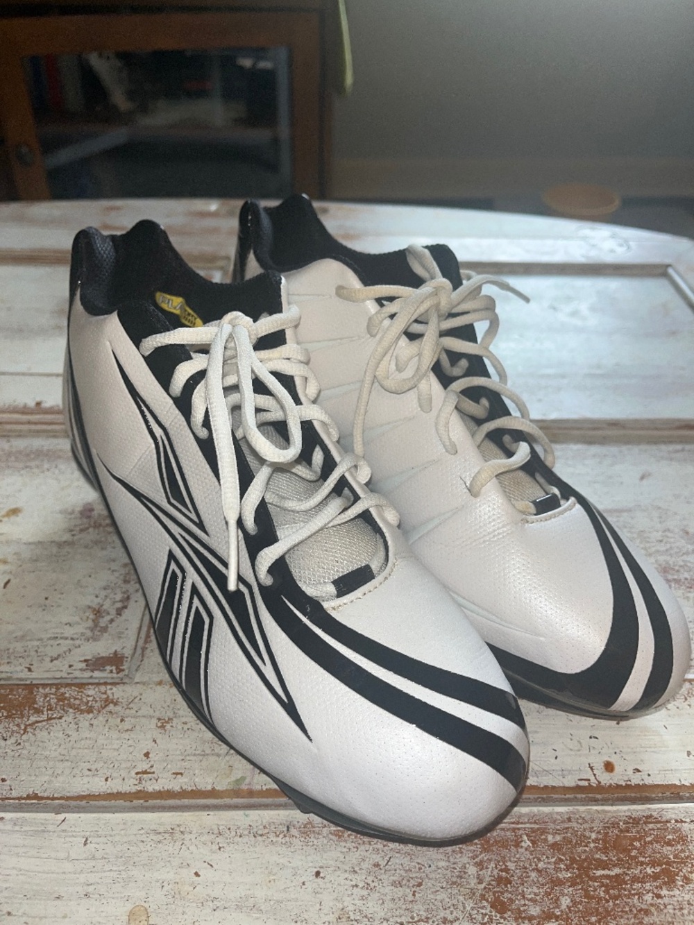 Reebok hardlink football cleats